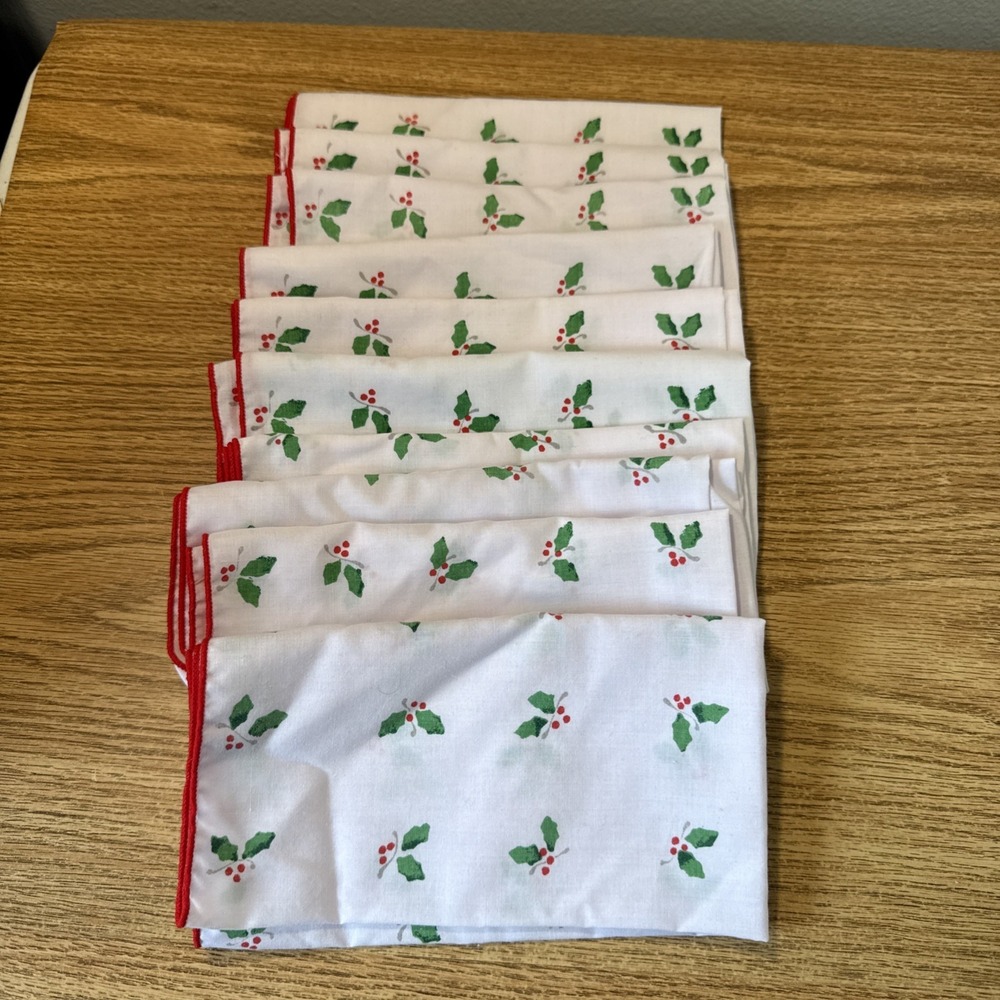 10-Lillian Vernon Christmas Holiday Cocktail Napkins Holly Berries